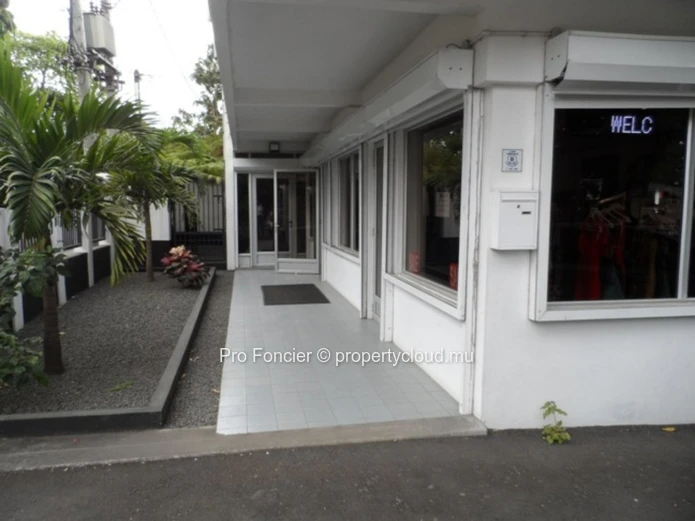 Commercial building in Vacoas - Well situated 
