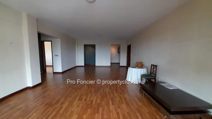 Appartement à vendre à Floréal - Spacieux à proximité d'un centre commercial