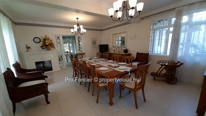 Maison à vendre à Curepipe - Impeccable et meublée (Mandat exclusif)
