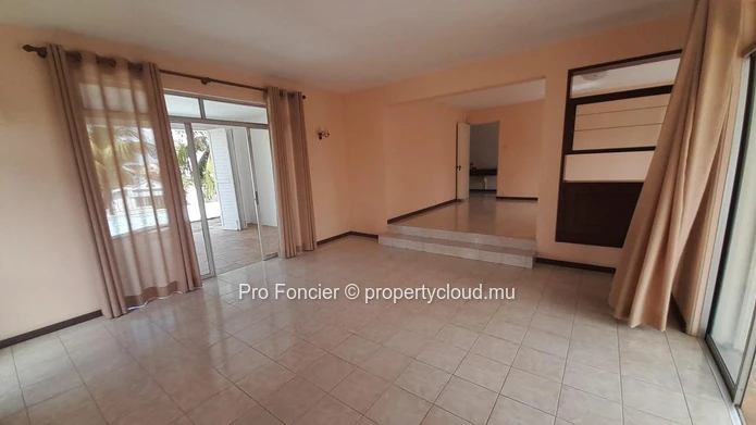 House for sale in Pointe Aux Canonniers - Spacious Family house with mountain views