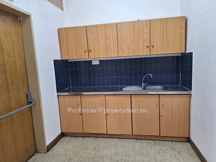 Commercial building for sale in Port-Louis - ' Let's visit'