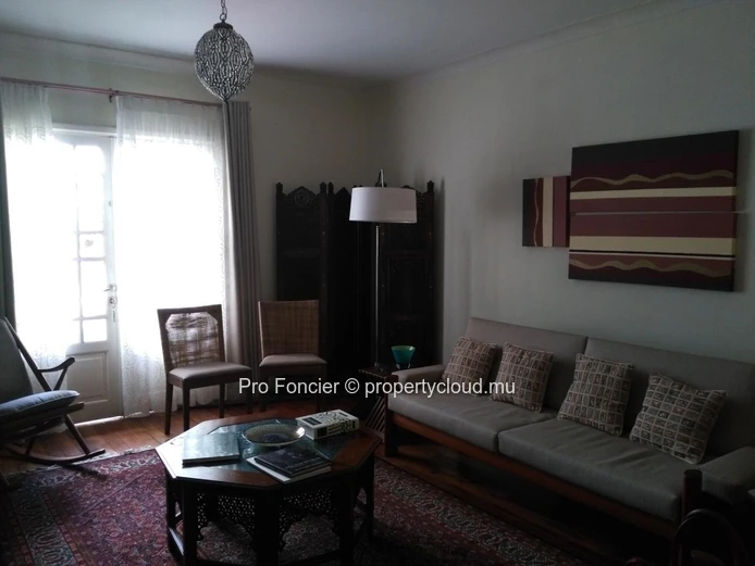 Hose for sale in Quatre-Bornes – Magnificent Contemporary Villa 