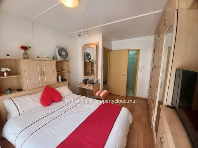 Appartement à vendre à Quatre-Bornes - Opportunité A Saisir
