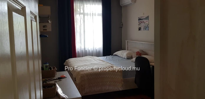 House for sale in Quatre-Bornes - Two-storey house with rental income opportunity