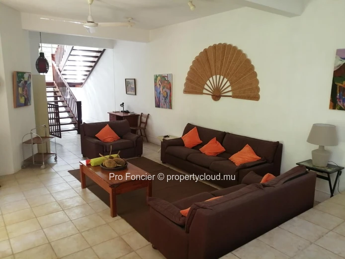 House for rent in Rose-Hill - Located in a beautiful garden.