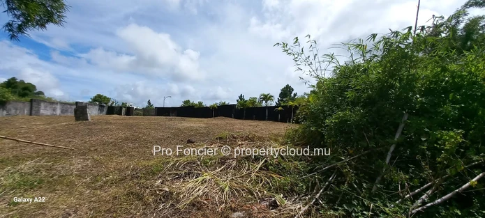 Terrain à vendre à Cote D'or - En bordure de rivière dans un morcellement sécurisé