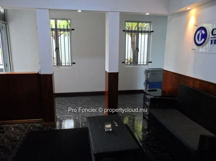 Commercial building in Vacoas - Well situated 