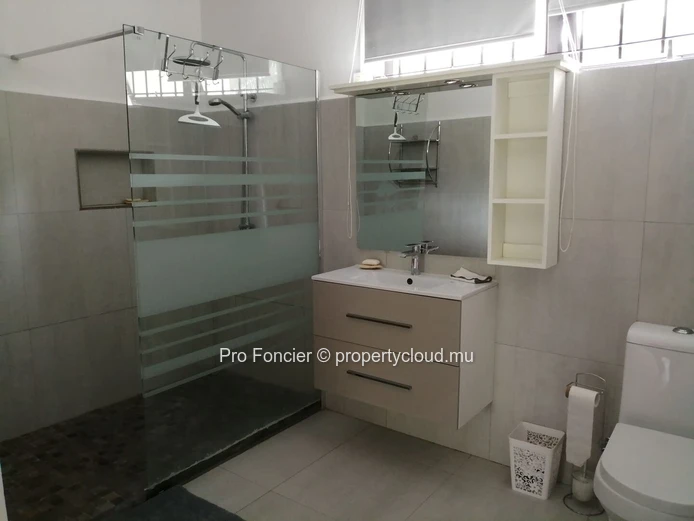 Appartement à vendre à Belle-Mare - Accès mer