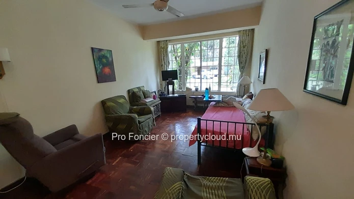 For sale  in a very good region of Vacoas