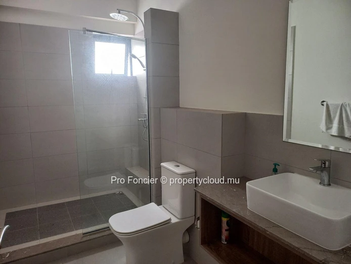Appartement à vendre à Trianon - Confort & Luminosité!