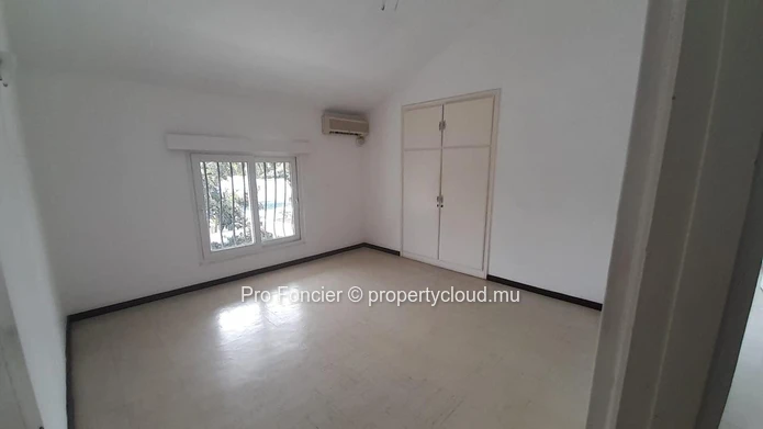 House for sale in Pointe Aux Canonniers - Spacious Family house with mountain views
