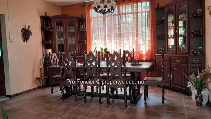 House for sale in Curepipe - Good environment !!