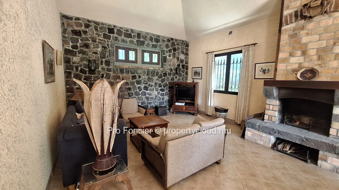  House for sale in Floréal – Contemporary Elegance with Colonial Charm