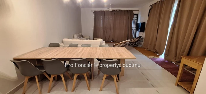 Appartement à vendre à Poste La Fayette -  Chic et spacieux pieds dans l’eau