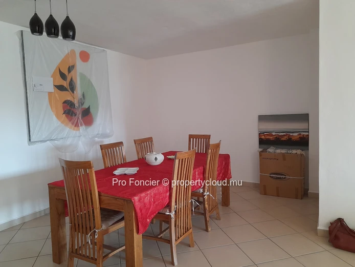 Appartement à vendre à Quatre-Bornes - Bon appartement
