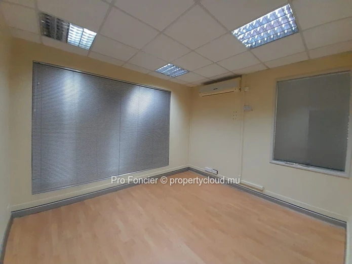 Bureaux à vendre à Port-Louis - Très proche du centre