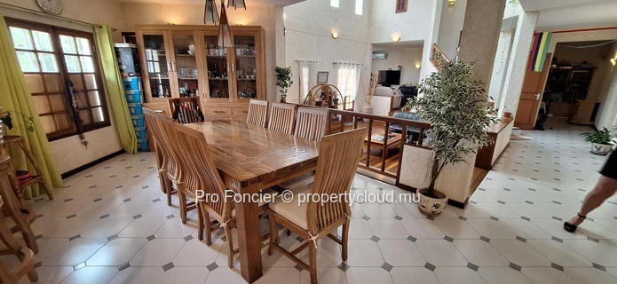 Maison à vendre à Roches-Brunes - ‘Belle et confortable’