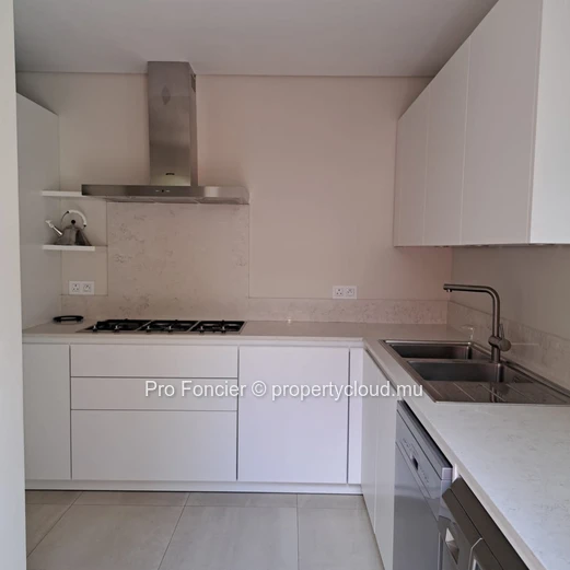 Villa in Anahita - Modern, Bright Villa