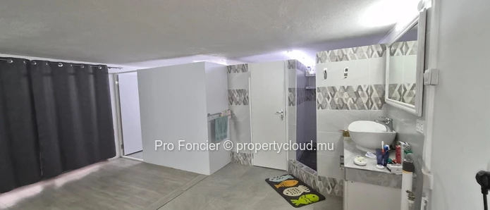 Charmant appartement à Flic en Flac – piscine & confort