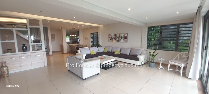House for sale in Floréal - Exceptional Home with Mountain Views