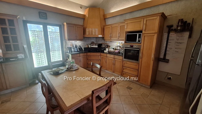  House for sale in Floréal – Contemporary Elegance with Colonial Charm