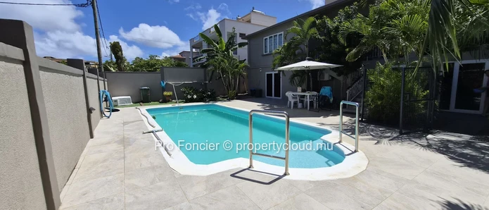 Charmant appartement à Flic en Flac – piscine & confort