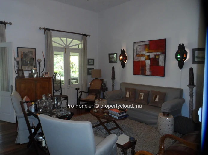House in Curepipe - Colonial style house