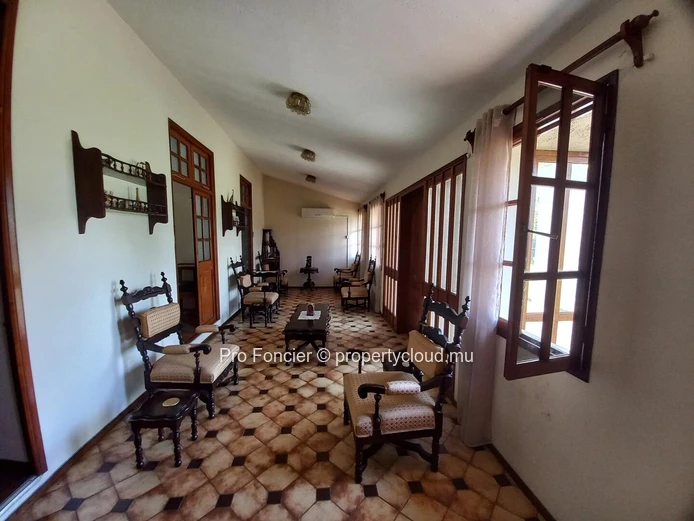 Maison à vendre à Quatre-Bornes - Des possibilités infinies