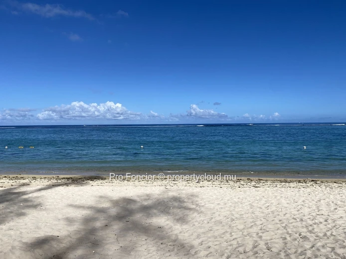 Penthouse for sale in Flic-En-Flac - Exceptional Seafront Penthouse 